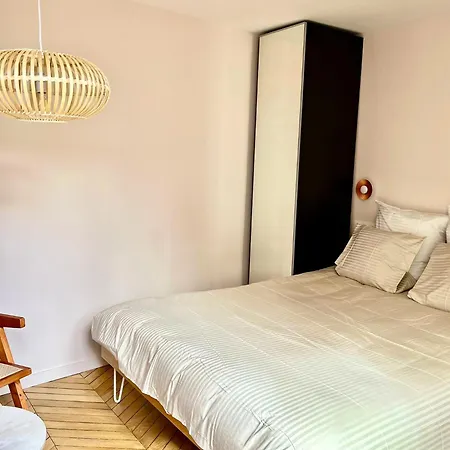 Appartement Coeur De Montmartre ! *